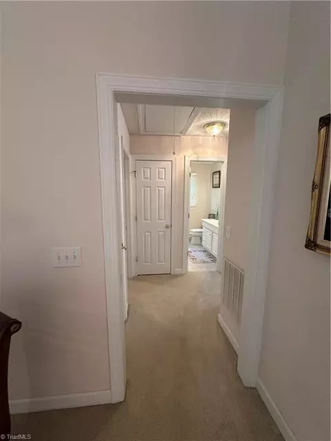 Entry Way - 136 Valleybrook Dr, Elkin, NC 28621 photo 4 of 9