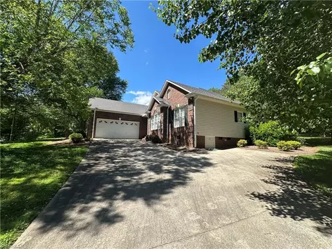 Other - 136 Valleybrook Dr, Elkin, NC 28621 photo 2 of 10