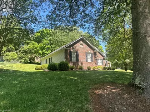 Exterior - 136 Valleybrook Dr, Elkin, NC 28621 photo 4 of 11
