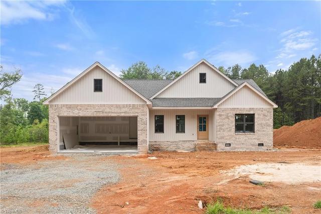 434 Potters Lndg, Denton, NC 27239