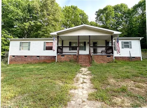 143 Sunchaser Trl, Mocksville, NC 27028