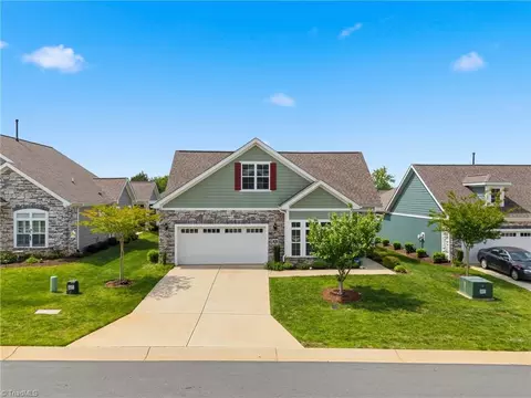 1005 Bryant Ct, Mebane, NC 27302