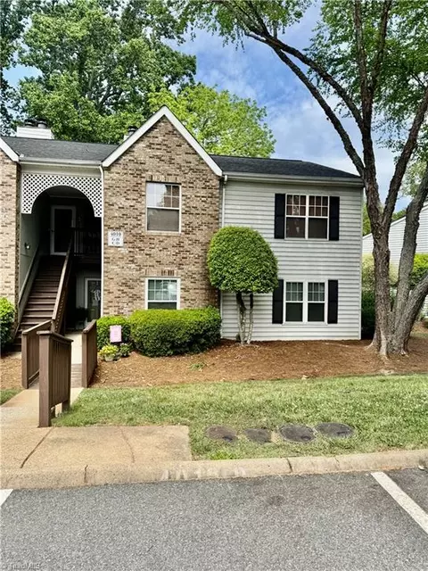 4010 Whirlaway Ct #H, Clemmons, NC 27012