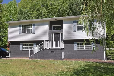 1474 Sherwood Dr, Reidsville, NC 27320