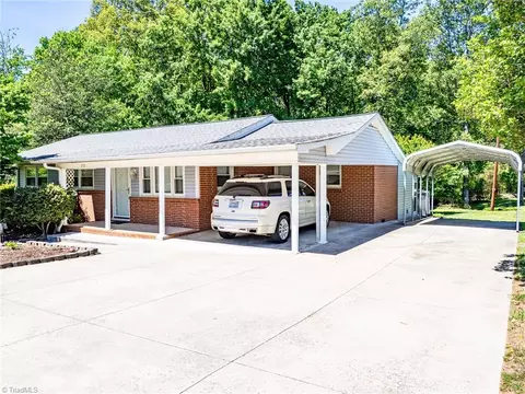 355 Nc Highway 700, Eden, NC 27288