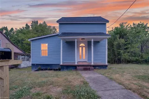 824 Sunset St, Reidsville, NC 27320