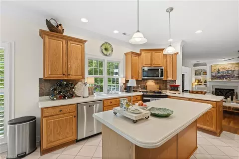 Kitchen - 4221 Pennfield Way, High Point, NC 27262 photo 2 of 6