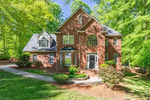 1819 Wild Fern Dr, Oak Ridge, NC 27310