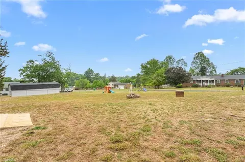 Exterior - 3810 Azalea Ln, Trinity, NC 27370 photo 6 of 7