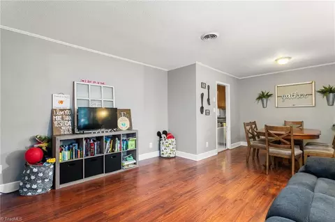 Living - 3810 Azalea Ln, Trinity, NC 27370 photo 2 of 3