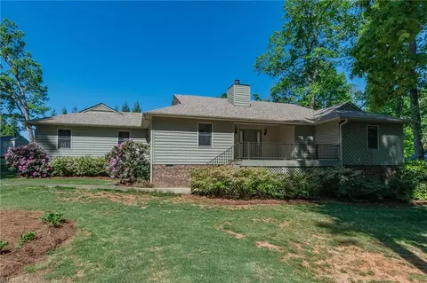 6304 Sable Ln, Greensboro, NC 27406