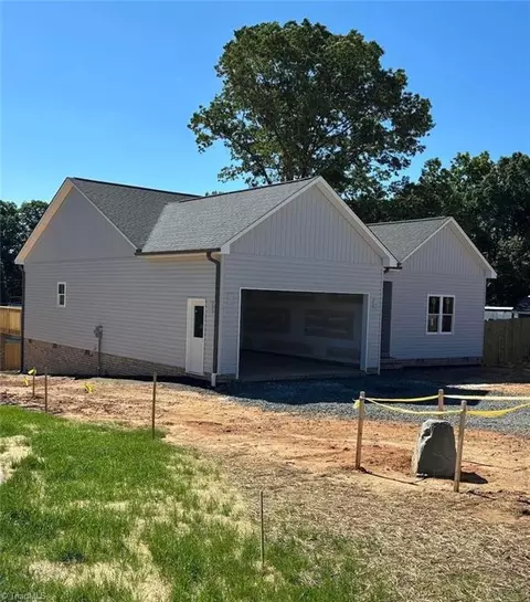 1721 Gideon Grove Church Rd, Stokesdale, NC 27357