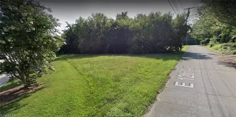 10 12th Ave E, Lexington, NC 27292