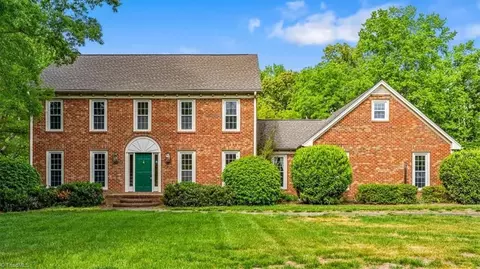 5306 Graycliff Dr, Greensboro, NC 27406