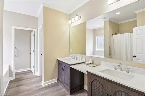 Bath - 104 Mollie Rd, Harmony, NC 28634 photo 1 of 3