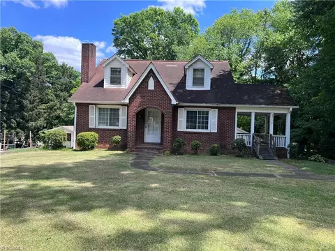 3729 Main St, Winston Salem, NC 27127