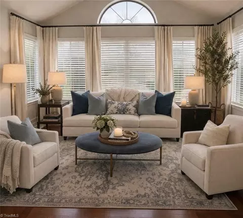 18 Carnoustie Trl, Greensboro, NC 27407