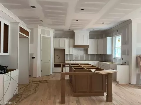 7603 Pemberley Dr, Oak Ridge, NC 27310 photo 2