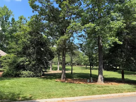 302 Millingport Ln, New London, NC 28127