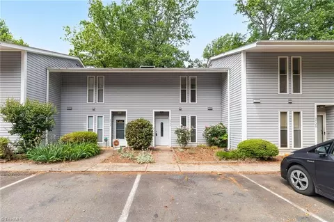 3730 Heathrow Dr, Winston Salem, NC 27127