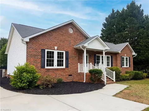 7142 Ellison Rd, Stokesdale, NC 27357