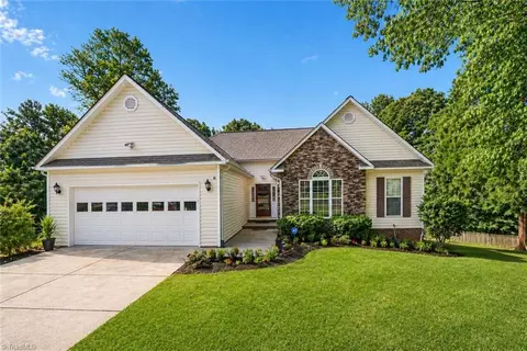 4108 Rock Hill Rd, Pfafftown, NC 27040