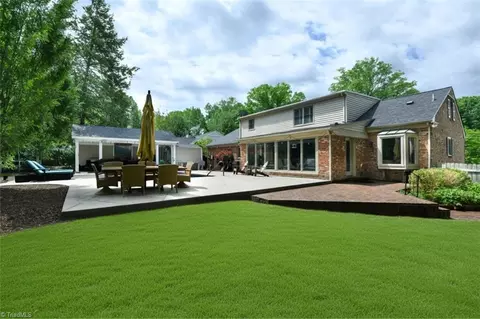2320 Danbury Rd, Greensboro, NC 27408