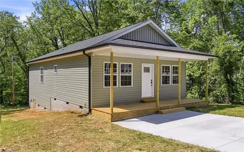 420 Bristol St, Lexington, NC 27292