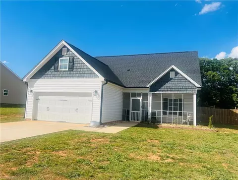 729 Deadmon Rd, Mocksville, NC 27028