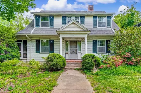 1518 Cloverdale Ave, Winston Salem, NC 27104
