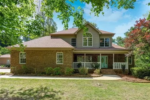 230 Roberson Ln, Reidsville, NC 27320