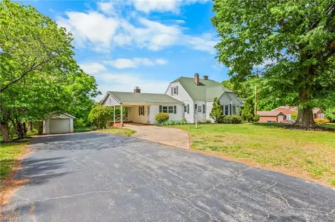4425 Old Winston Rd, Kernersville, NC 27284