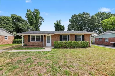 2316 Larkspur Dr, Greensboro, NC 27405