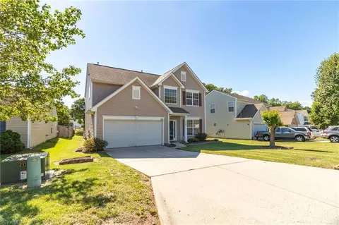 Exterior - 2115 Cliffvale Dr, High Point, NC 27262 photo 3 of 9