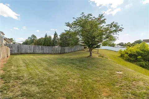 Exterior - 2115 Cliffvale Dr, High Point, NC 27262 photo 9 of 9