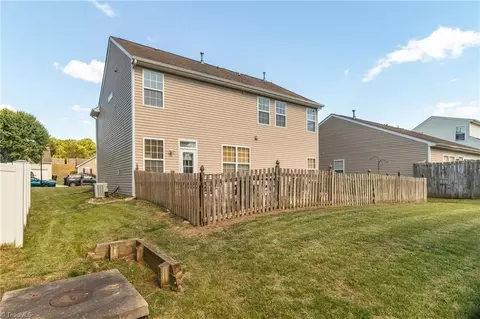 Exterior - 2115 Cliffvale Dr, High Point, NC 27262 photo 8 of 9