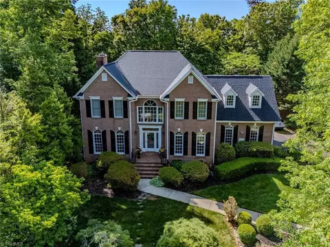 2188 Benwicke Dr, Pfafftown, NC 27040