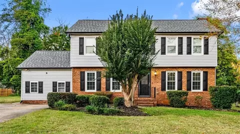 105 Peach Orchard Dr, Greensboro, NC 27455