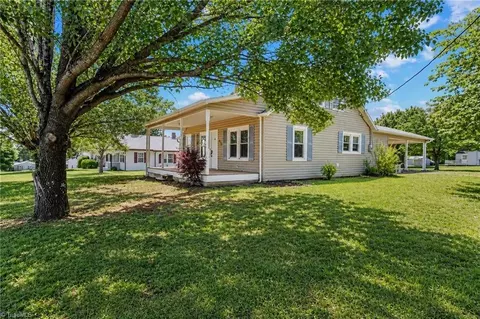 547 Austin Traphill Rd, Elkin, NC 28621