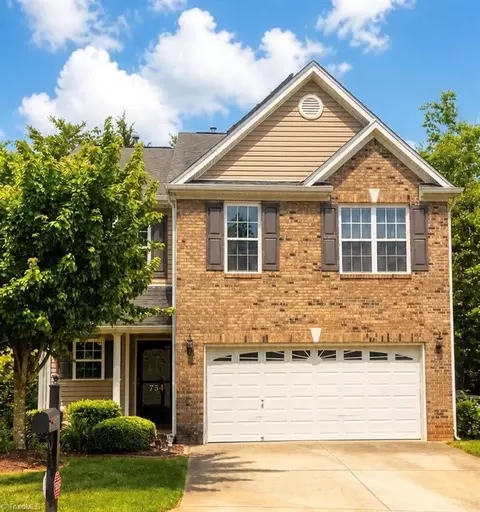 754 Peachtree Meadows Cir, Kernersville, NC 27284