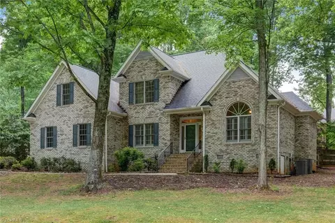 1787 Deer Run Ct, Oak Ridge, NC 27310