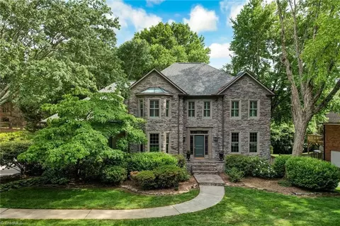 1420 Thornhill Ln, Winston Salem, NC 27106