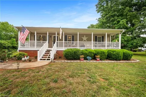 206 Old Camp Rd, Denton, NC 27239