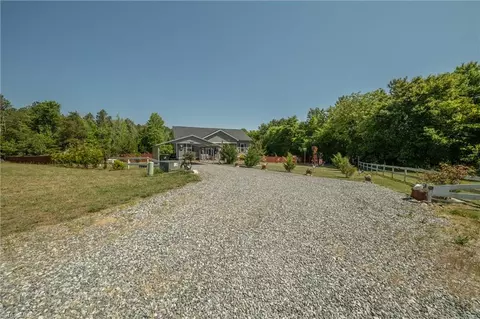 184 Katie Ln, Lexington, NC 27292