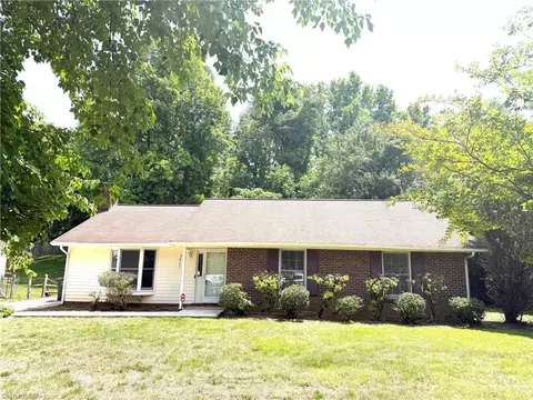 3817 Waynoka Dr, Greensboro, NC 27410