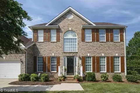 2202 Mclaughlin Dr, Greensboro, NC 27406