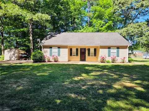 246 Eaglewood Ln, Winston Salem, NC 27127
