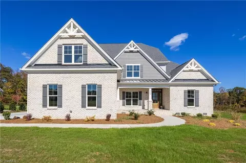 3105 Pasture View Dr, Summerfield, NC 27358