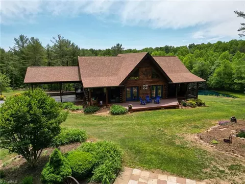 178 Kelly Trl, Mount Airy, NC 27030