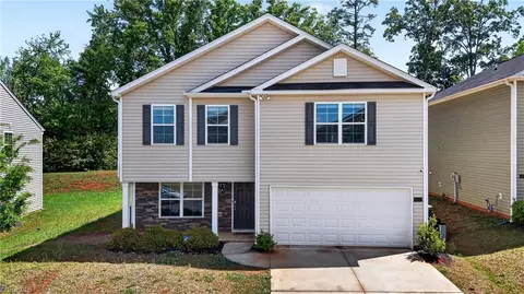 4712 Black Forest Dr, Greensboro, NC 27405